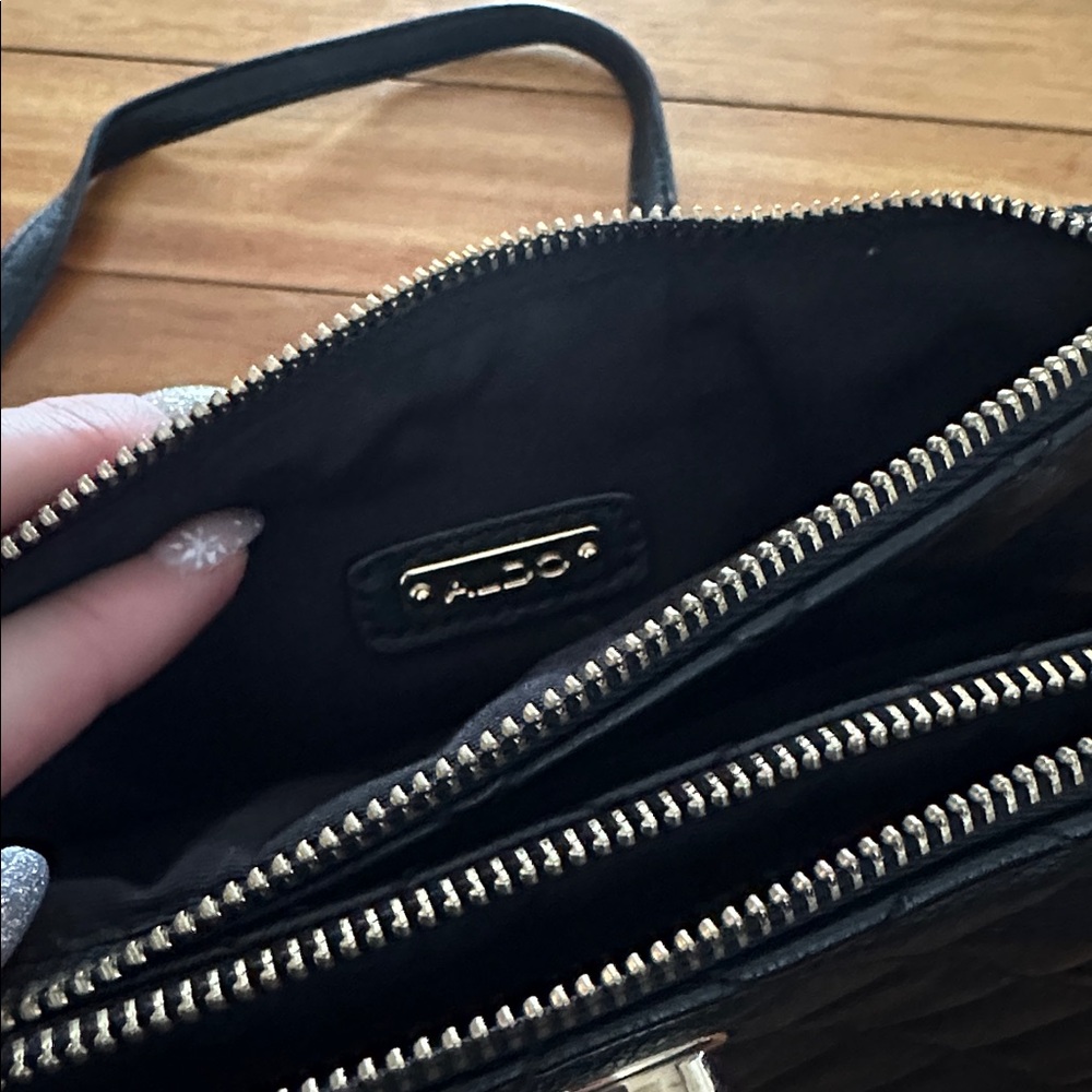 ALDO Crossbody - Picture 3 of 3